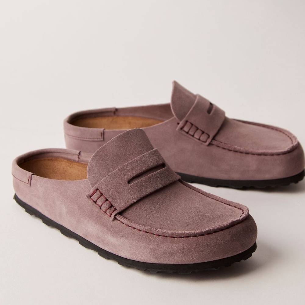 Birkenstock suede faded purple naple clogs 37(6-6.5)